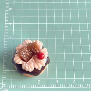 3D محاكاة كعكة الراتنج الحرف ديي سلسلة المفاتيح قلادة الراتنج سحر اللعب الغذاء للزينة - Product Image 6