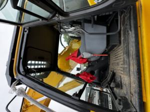 Originele <span class=keywords><strong>Komatsu</strong></span> Pc400 Rupsgraafmachine Graafmachine Graver 40ton Grote Hydraulische Emmer Gebruikt Japan High-Performance 40ton Graafmachines - Product Image 4