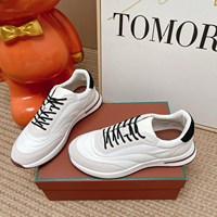 Sneakers rétro pour hommes de style designer de haute qualité, en matériaux mixtes, confortables pour la marche, disponibles en plusieurs couleurs