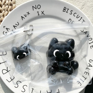 Juguete de Peluche de Gato Negro Pequeño y Adorable, Material Plástico con Colgante, Antiestrés, Descompresión, Alivio de la Ansiedad, Unisex - Product Image 3