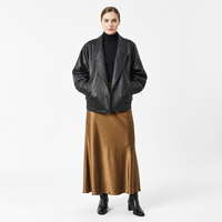 Veste Courte Décontractée pour Femme en Peau d'Agneau Plongée Non Enduite Noire, Coupe Oversize, Coupe-Vent Hiver, Col Large, Style Rétro, Col Cranté