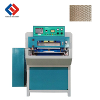 Machine de soudage et de découpe haute fréquence de type empilable pour matériaux de chaussures et semelles