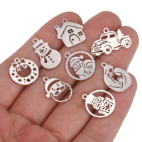 Breloques et pendentifs DIY de Noël en acier inoxydable, motifs sapin de Noël, bonhomme de neige, camion, couronne, Père Noël, pour la fabrication de boucles d'oreilles et fournitures de bijoux