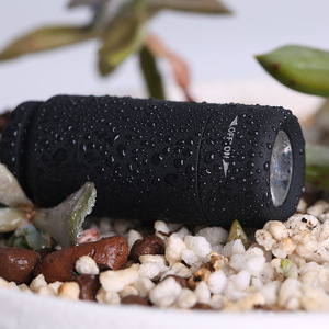 Mini lampe torche portable d'urgence porte-clés logo personnalisé promotion cadeau lampe de poche rechargeable USB petite poche lampe torche LED - Product Image 6