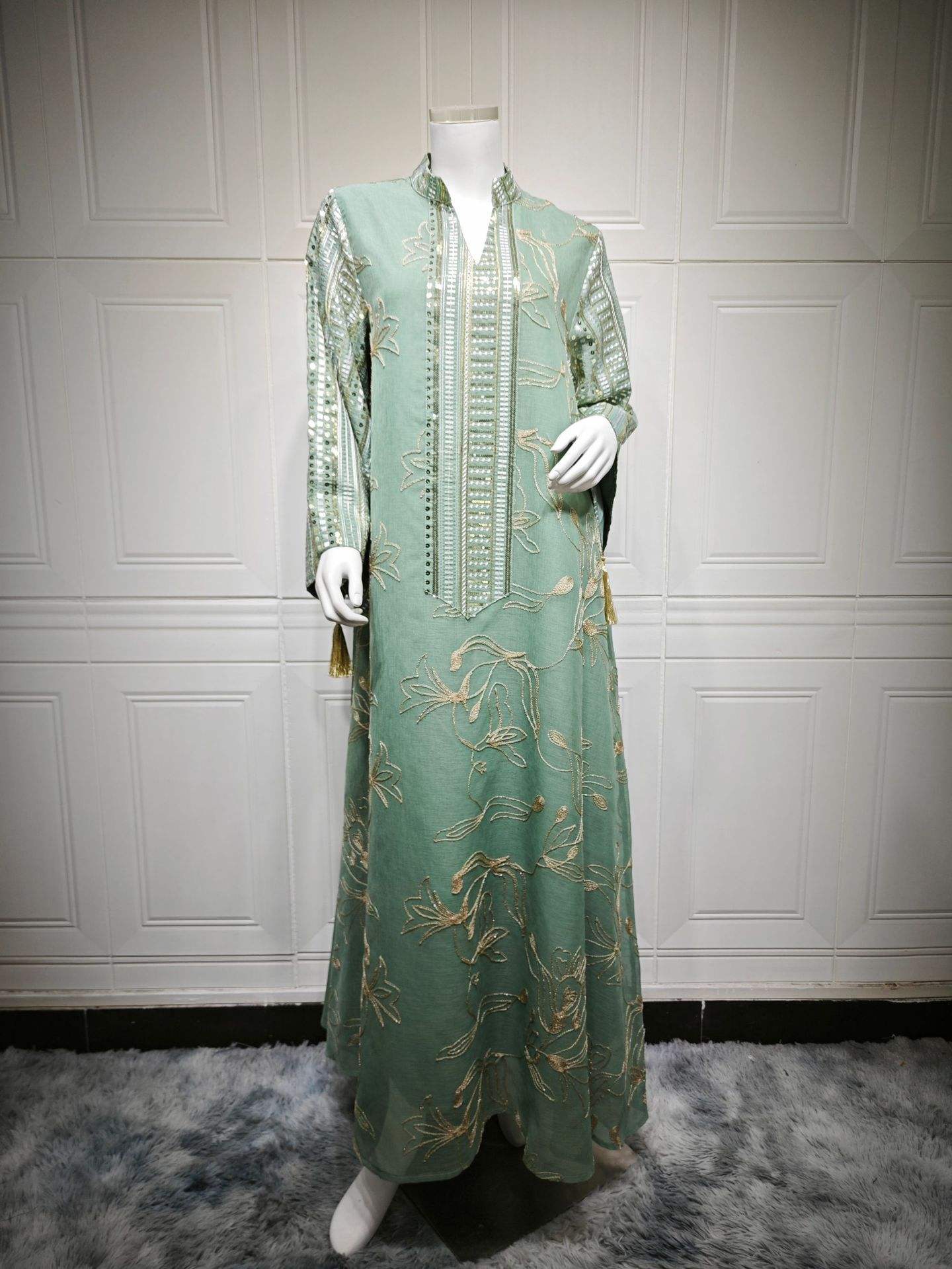 สีเขียวอ่อน