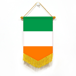 Banderín de satén de Irlanda de 20x30 cm con borlas amarillas en la parte inferior del triángulo para varios países - Product Image 1