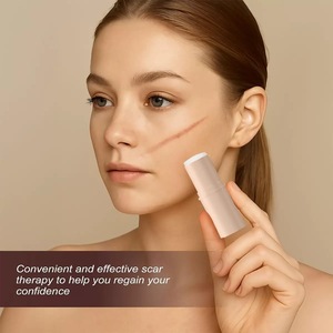 Crea tu propio logotipo: Stick para cicatrices con Centella Asiática y Vitamina E, solución para cicatrices con silicona, hidrata y reduce el enrojecimiento. - Product Image 1