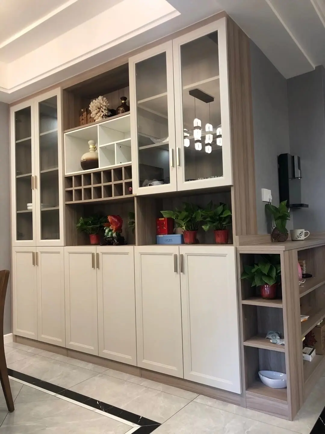 Werksverkauf moderne Möbel Bar Schrank Wohnzimmer Recycling-Kiefer Schrank Großhandel Sideboard Buffet Schrank individuell