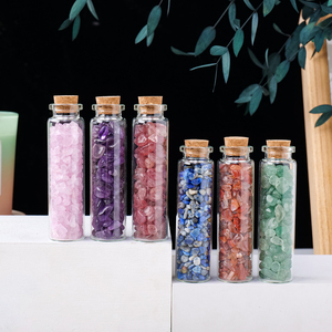 Bottiglie <span class=keywords><strong>trasparenti</strong></span> di cristallo curativo naturale all'ingrosso bottiglie <span class=keywords><strong>colorate</strong></span> di pietra frantumata che desiderano per la decorazione - Product Image 3