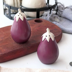 Juego de salero y pimentero creativo con forma de berenjena, juego de recipientes de cerámica para condimentos de cocina, frasco para pimienta - Product Image 1