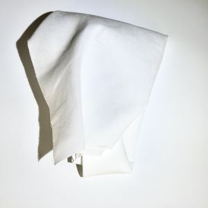 ผ้าคอตตอนพลาสเตอร์สังกะสีออกไซด์ระบายอากาศได้ดีม้วนใหญ่เกรดทางการแพทย์ได้รับการรับรองจากผู้ผลิตเทปผ่าตัดจากประเทศจีน - Product Image 3