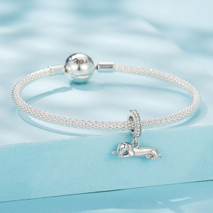 Colgante de Perro Salchicha Plateado con Incrustaciones de Cristal, Lindo Amuleto de Animal para Regalo de Joyería Unisex - Product Image 2