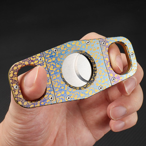 Coupe-cigares à double lame en alliage de titane et acier inoxydable, forme barre, accessoire manuel pour cigares - Product Image 1