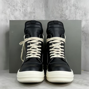 <span class=keywords><strong>Scarpe</strong></span> <span class=keywords><strong>da</strong></span> <span class=keywords><strong>Basket</strong></span> Nere in Pelle con Plateau, Comode, con Lacci, Modello High-Top, <span class=keywords><strong>da</strong></span> Uomo e Donna, Collezione Designer 2026, per Tutte le Stagioni - Product Image 2
