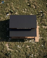Maison préfabriquée en acier léger de style moderne, imperméable, avec terrasse en bois spacieuse, fenêtre panoramique du sol au plafond, luxe