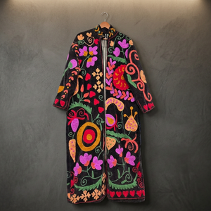Abrigo Largo de Terciopelo Negro para Mujer, Bordado a Mano con Diseño Suzani, Estilo Vintage, Ropa de Invierno Bohemia, Étnica y Floral, Varios Colores, Venta al Por Mayor - Product Image 5