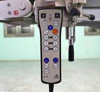 Table d'opération électrique en acier inoxydable avec pont rénal à positionnement inversé Trendelenburg