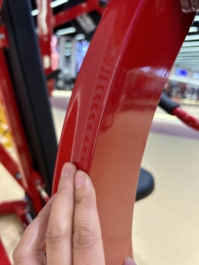 Máquina de entrenamiento de espalda y fuerza para ejercicios de remo, con funciones de Pulldown, Remo ISO-Lateral y Remo Frontal, de metal. - Product Image 3