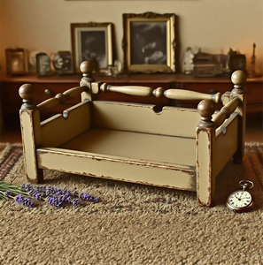 <span class=keywords><strong>Vintage</strong></span> Style Holz Haustier bett mit gedrehten Pfosten Distressed Cream Finish Robuste Struktur für kleine Haustiere Dekorative Mini-Möbel - Product Image 5