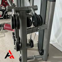 Machine professionnelle de tirage vertical (Lat Pulldown) avec cadre en acier pour l'entraînement de musculation et sélection de charge par broches