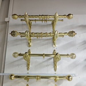 Vente en gros de 6m de tringles à rideaux simples du fabricant 28mm 25mm 19mm 22mm <span class=keywords><strong>barre</strong></span> de rail télescopique en fer métal acier 5.85m - Product Image 3