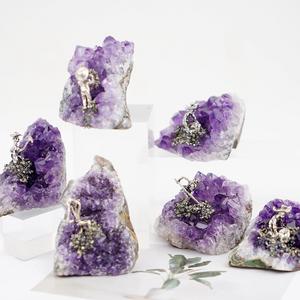 Prix usine Vente en gros en vrac Pierre brute Artisanat Pyrite Raw Stone Miner avec améthyste Cluster Forme libre - Product Image 2