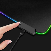 Alas Mouse Gaming Tahan Air dengan Lampu LED RGB dan Pemanas untuk Keyboard dan Mouse Gaming - Tersedia
