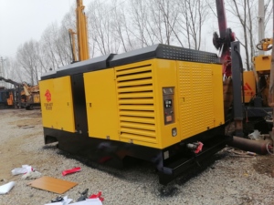 Compresor <span class=keywords><strong>de</strong></span> aire usado a máquina <span class=keywords><strong>de</strong></span> segunda mano compresor usado <span class=keywords><strong>de</strong></span> tornillo diésel a la <span class=keywords><strong>venta</strong></span> compresor <span class=keywords><strong>de</strong></span> aire TEWATT 1125cfm - Product Image 3