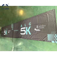 Tentspace taille personnalisée maille imperméable bannière publicitaire équipement de salon-bannière de médias sociaux pour les marques sponsorisées événement