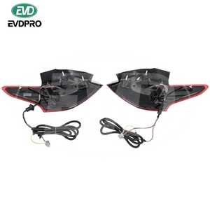 Fanali Posteriori Rossi Stile B per <span class=keywords><strong>Ford</strong></span> <span class=keywords><strong>Focus</strong></span> 2015-2018 - Product Image 4