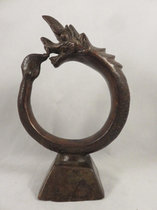 Scultura Personalizzata in Bronzo dell'Ouroboros, Statua del Serpente che Si Mangia la Coda, Decorazione a Tema Animale, Opera d'Arte Esoterica, Statuetta per Scrivania, Mensola, Parete - Product Image 3
