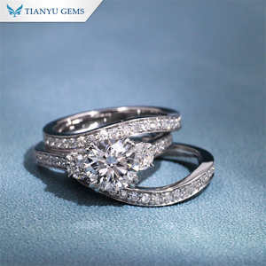 Tianyu su misura oro massiccio 10K 14K 18K argento 925 anello di fidanzamento Set 8MM Moissanite tre anelli con cornice fascia di nozze - Product Image 2