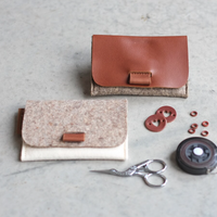 Mini trousse de couture en feutre PU, pochette faite à la main pour aiguilles et fils, sac de rangement simple pour outils de broderie