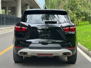 <span class=keywords><strong>Chevrolet</strong></span> <span class=keywords><strong>Blazer</strong></span> Redline 650T 7 places SUV Turbo <span class=keywords><strong>2020</strong></span> - Sièges en cuir, jantes alliage R20, barres de toit - Voitures d'occasion <span class=keywords><strong>à</strong></span> <span class=keywords><strong>vendre</strong></span> - Product Image 5