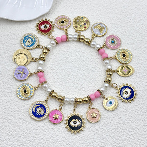 Amuletos Surtidos para Niños con Símbolos de Protección: Ojo Turco y Hamsa |   Collares con Colgante de Acero Inoxidable Chapado en Oro de 18K - Regalo de Moda - Product Image 6