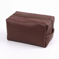 Trousse de Toilette en Cuir PU Marron Gaufré avec Logo, Pochette Cosmétique Grain de Sablon, Sac de Lavage à Fermeture Éclair, Trousse de Voyage Organisateur pour Hommes et Femmes