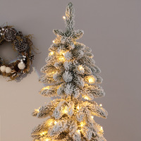 Sapin de Noël pliable d'extérieur en PVC YuanLi avec lumières LED, tailles personnalisables, vert