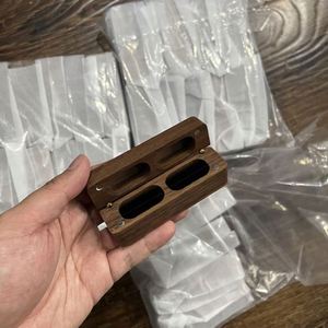 กล่องใส่แหวนไม้แบบสองช่อง สำหรับแหวนหมั้น 2 วง ใช้สำหรับขอแต่งงาน - Product Image 4