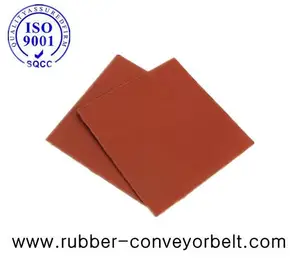 Feuille de caoutchouc élastique en latex élastique rouge pour le traitement personnalisé de coupe et de moulage de fronde disponible