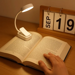 ไฟอ่านหนังสือแบบหนีบ LED พกพา 1 ชิ้น ปรับได้ 3 โหมด ป้องกันสายตา เหมาะสำหรับการอ่านหนังสือ การเรียน การเดินทาง และใช้ในห้องนอน - Product Image 3