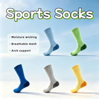 Chaussettes de sport en polyester et nylon tricotées, logo personnalisé, motif imprimé numérique rayé, évacuation de l'humidité, respirantes, en maille