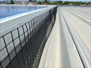 Bảng điều khiển năng lượng mặt trời chim dây lưới rào cản 1/2 ''X1/2'' 1.0mm 8''x100ft bảng điều khiển năng lượng mặt trời mảnh vỡ tích lũy Đánh chặn năng lượng mặt trời bảo vệ chim - Product Image 2