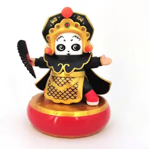 Venda quente 2023 modelo chinês panda com tambor em forma rosto brinquedo colecionável personalizado plástico figura mudando na ópera de Pequim