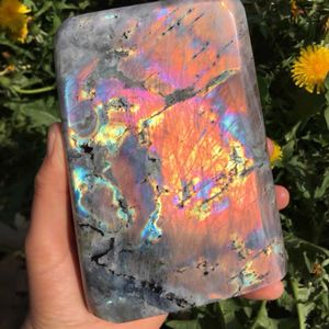 I cristalli a forma libera di <span class=keywords><strong>Labradorite</strong></span> Flash viola lucidato all'ingrosso stanno in pietra per la decorazione Feng Shui - Product Image 1