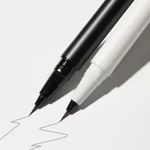قلم تحديد الحواجب ثلاثي الأبعاد مضاد للماء قلم تحديد الحواجب بدقة دقيقة مزود بقلم مائع لتشكيل الحواجب ومتعدد الأشكال