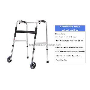 Déambulateur pliable en alliage d'aluminium avec repose-pieds antidérapants pour personnes âgées et soins post-opératoires - Product Image 2