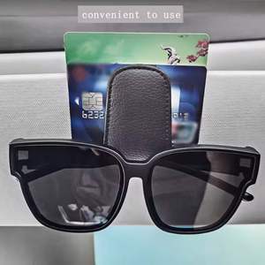 Soporte Magnético para Gafas de Sol de Coche, de Cuero Mercedes, con Logotipo Personalizado al por Mayor, para Uso Automotriz - Product Image 2