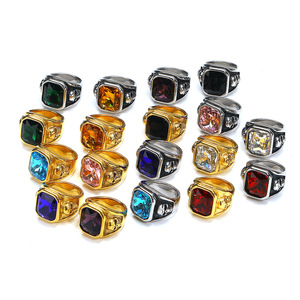 Anillos de Calavera Punk Ovalados de Acero Inoxidable YYN con Baño de Oro de 18K y Cristales para Hombre, Regalo para Aniversario, Fiesta, Boda - Product Image 2