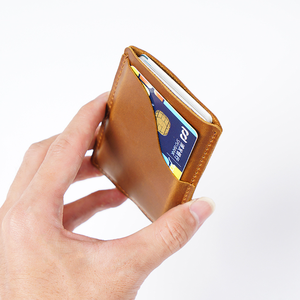 Tarjetero de Cuero Crazy Horse de Alta Calidad con Logotipo Personalizado, Cuero Vacuno Genuino de Grano Completo para Tarjetas de Crédito - Product Image 5