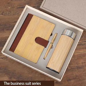 Set de Regalo de Lujo para Oficina, Taza y Cuaderno con Cubierta de Madera y Bolígrafo - Product Image 3